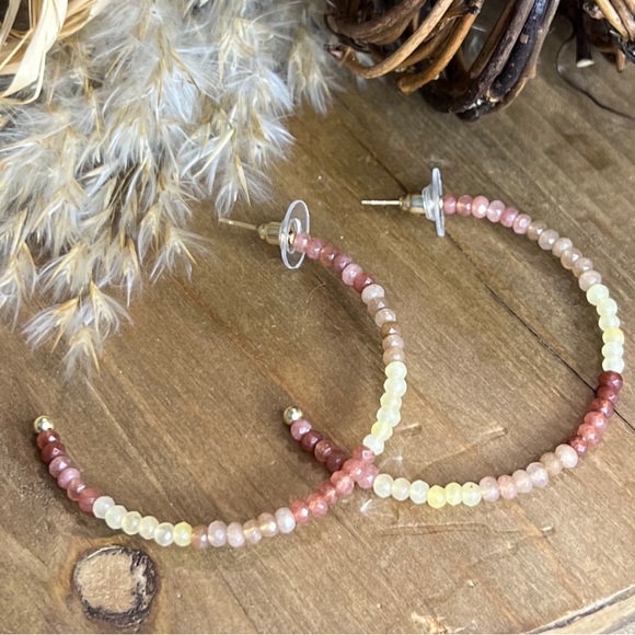 Earrings each pair sold separately all styles, shapes, colors and sizes - Picture 4 of 16